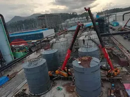 现场氢氟酸储罐（直径8米*12米）